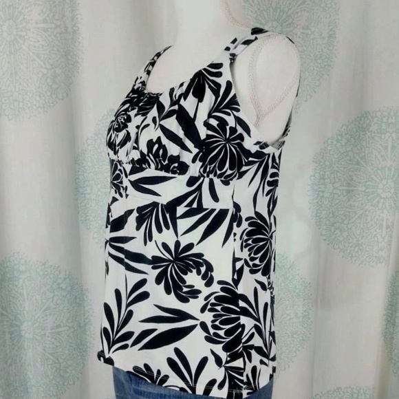 Ann Taylor Scoop Neck Top Size Large - Picture 2 of 6